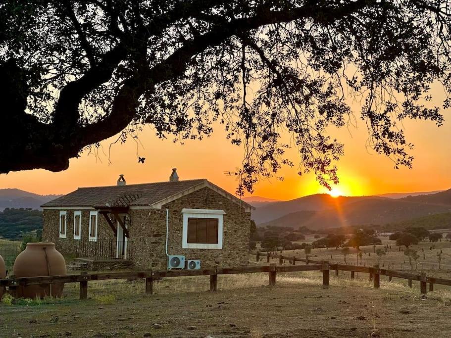 Finca La Alcolehuela En Parque Natural De Despenaperros Santa Elena Zewnętrze zdjęcie